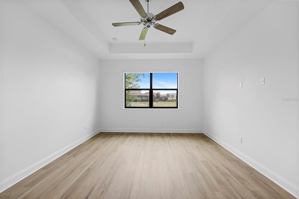 126 DEL PALMA DRIVE photo 24