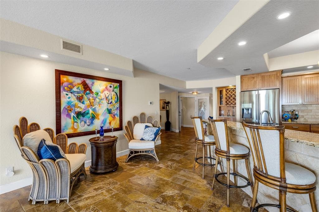 1090 PINELLAS BAYWAY S A5 photo 24