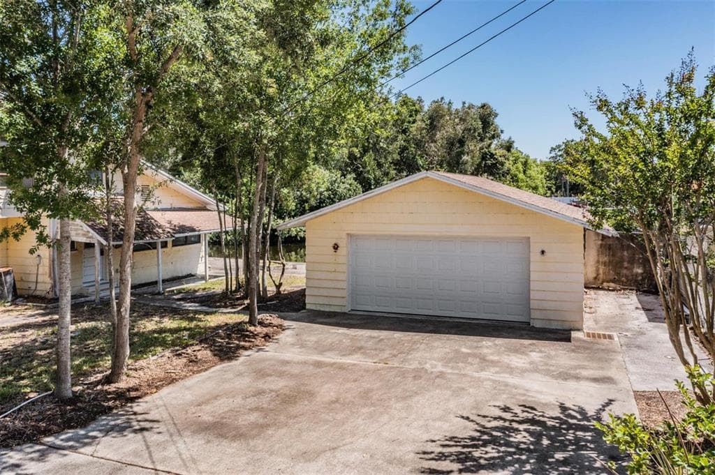 2620 TRENT ROAD photo 18