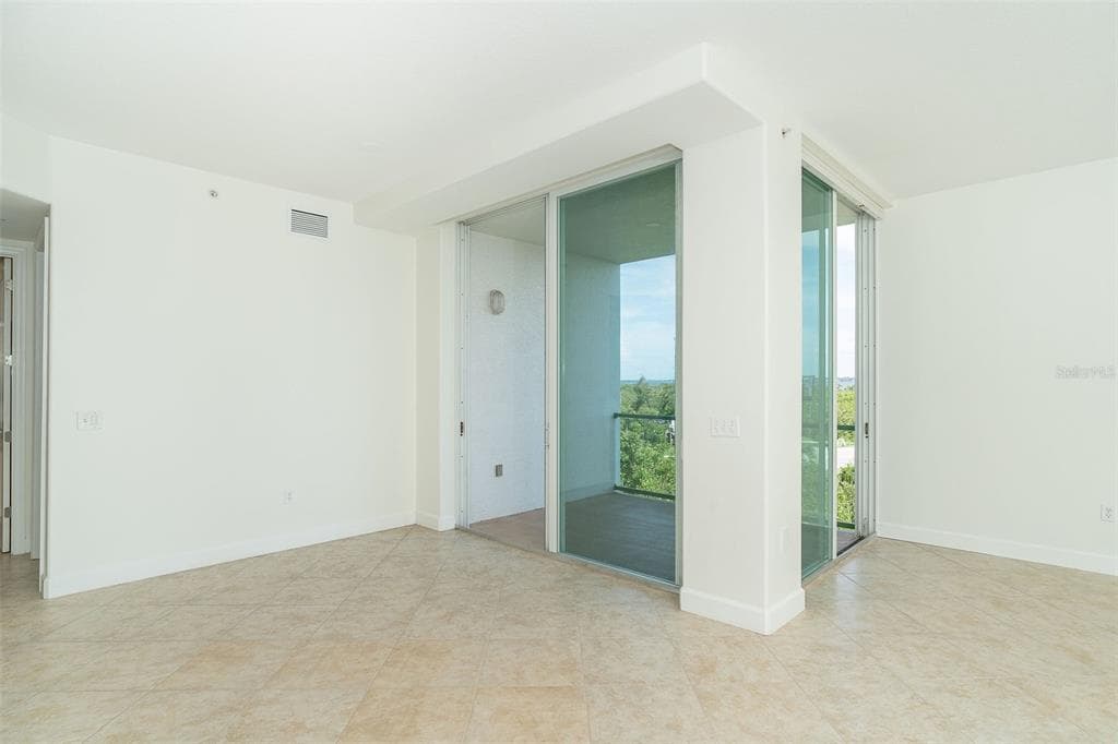 1375 BEACH ROAD 210 photo 17