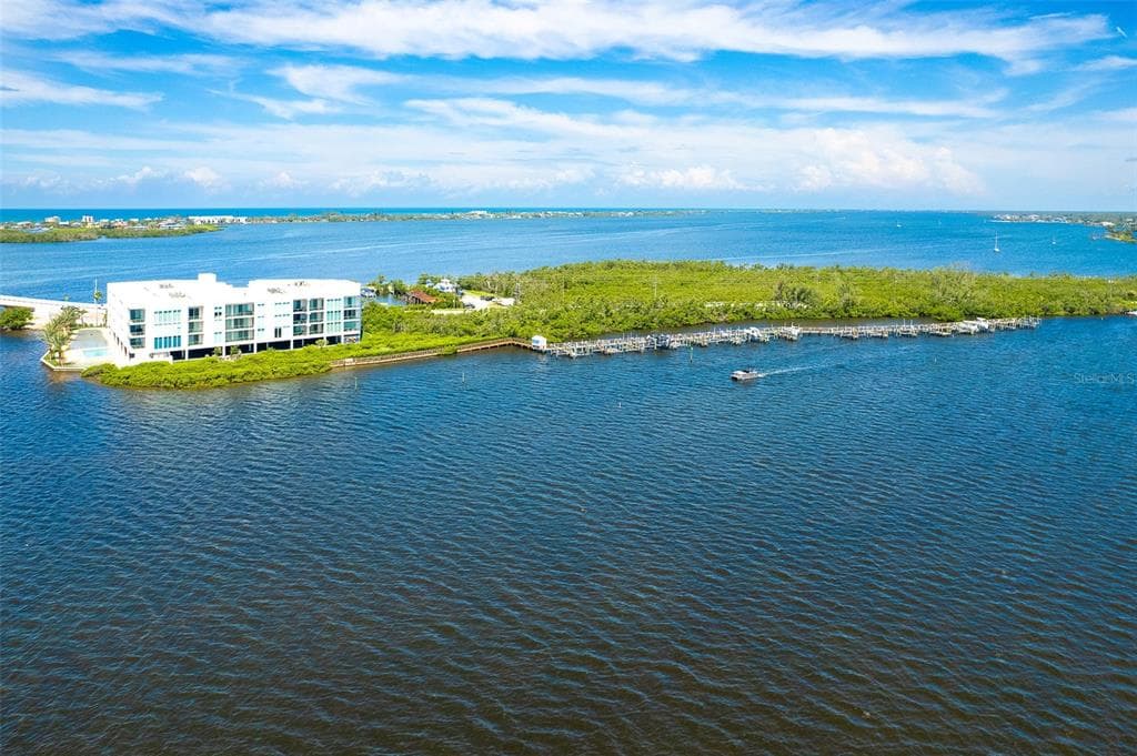1375 BEACH ROAD 210 photo 10