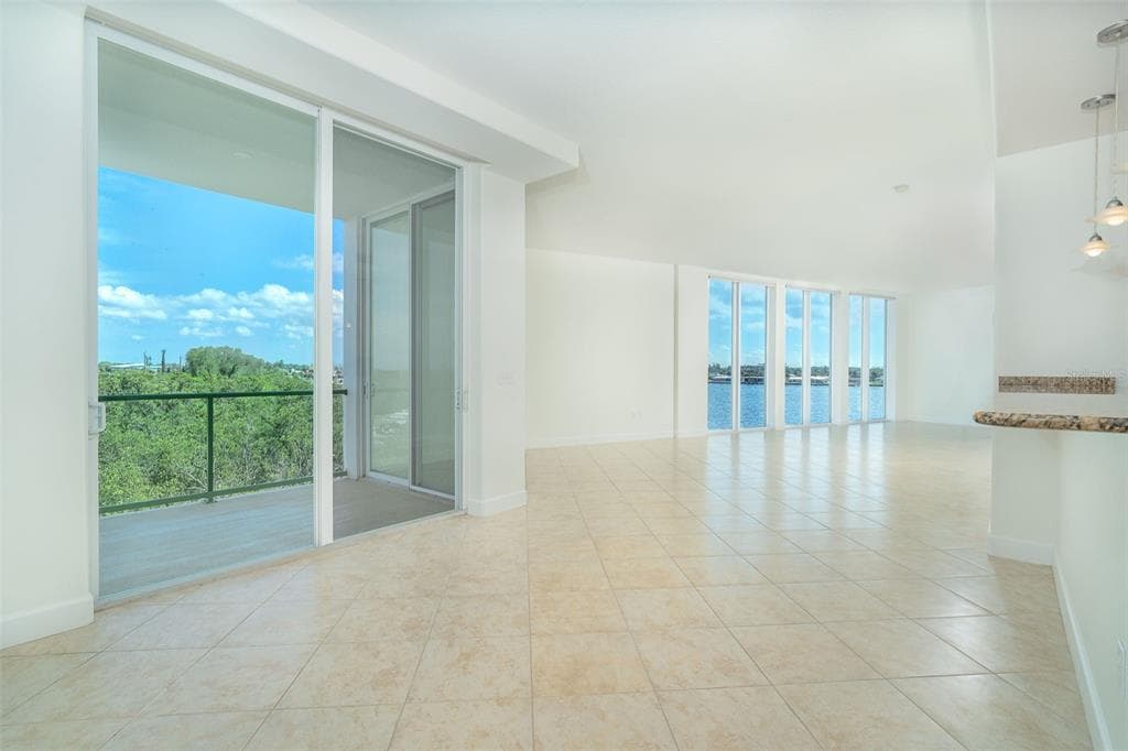 1375 BEACH ROAD 210 photo 15