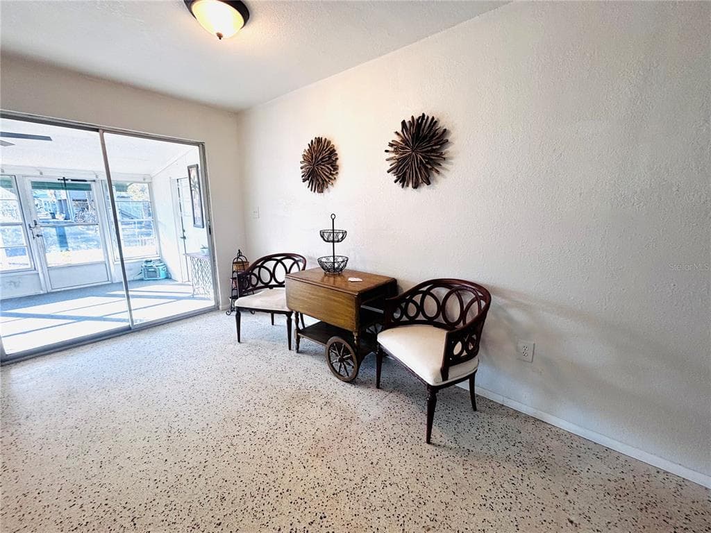 6125 BEACON POINT DRIVE photo 9