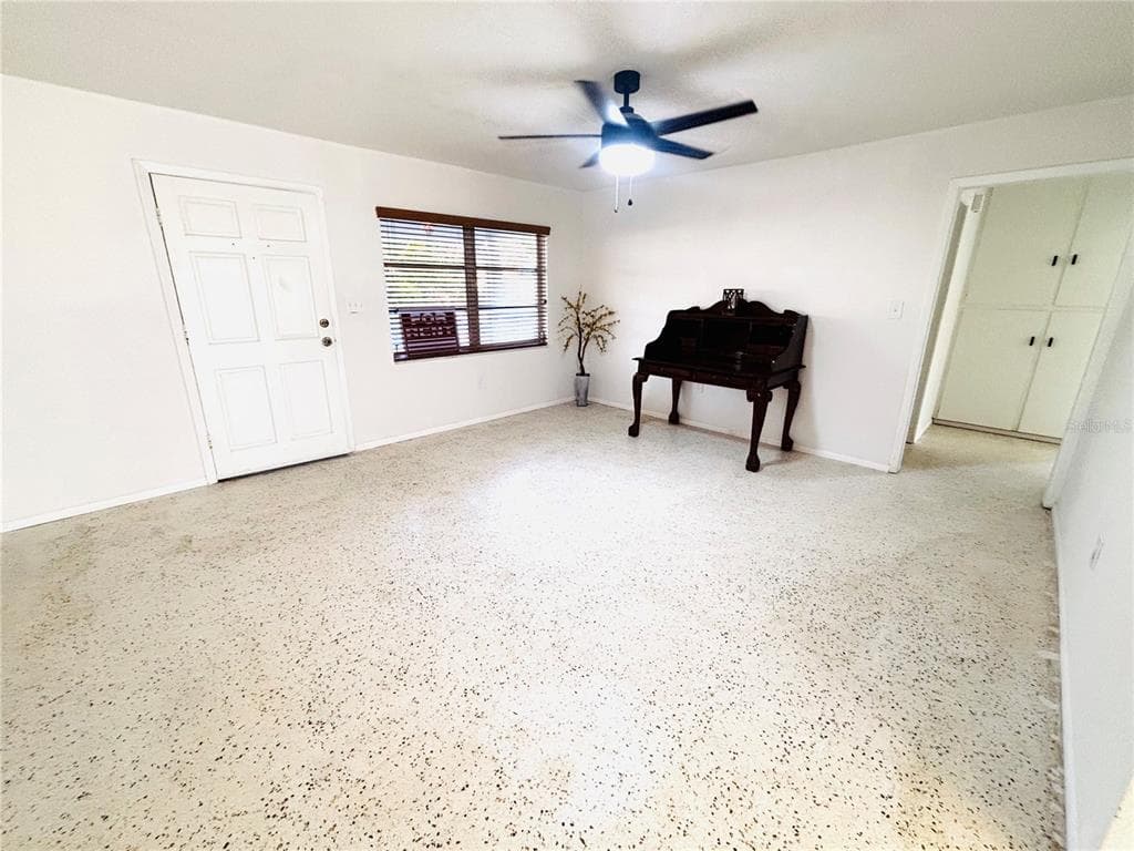 6125 BEACON POINT DRIVE photo 10