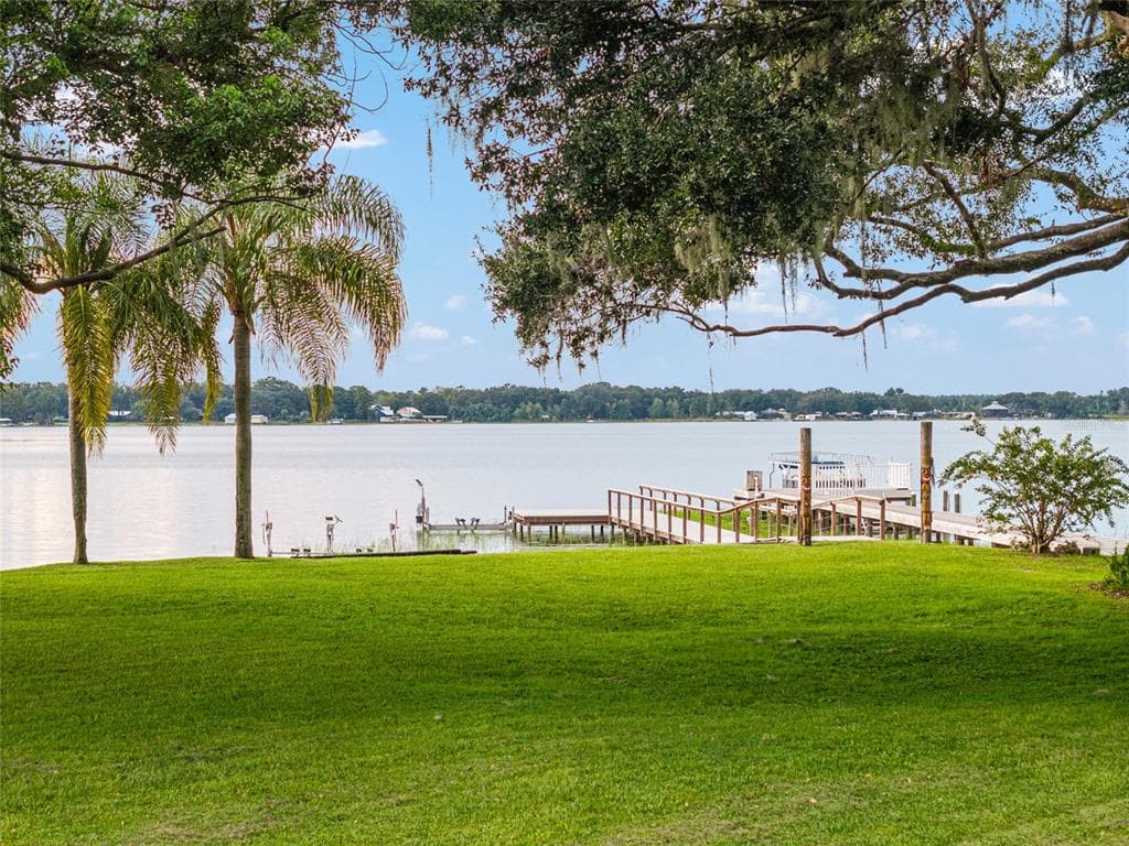 10745 SE SUNSET HARBOR ROAD photo 14