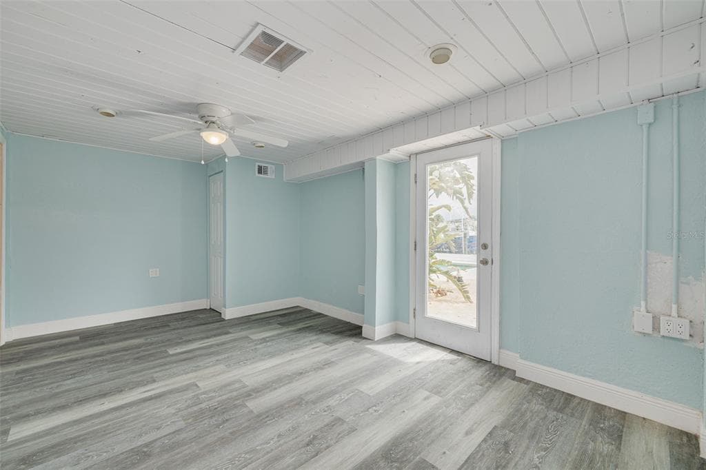 8100 BRIGHTON DRIVE photo 13