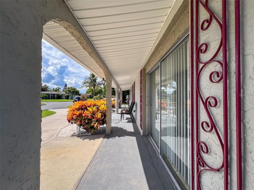 2349 HAMA DRIVE photo 6