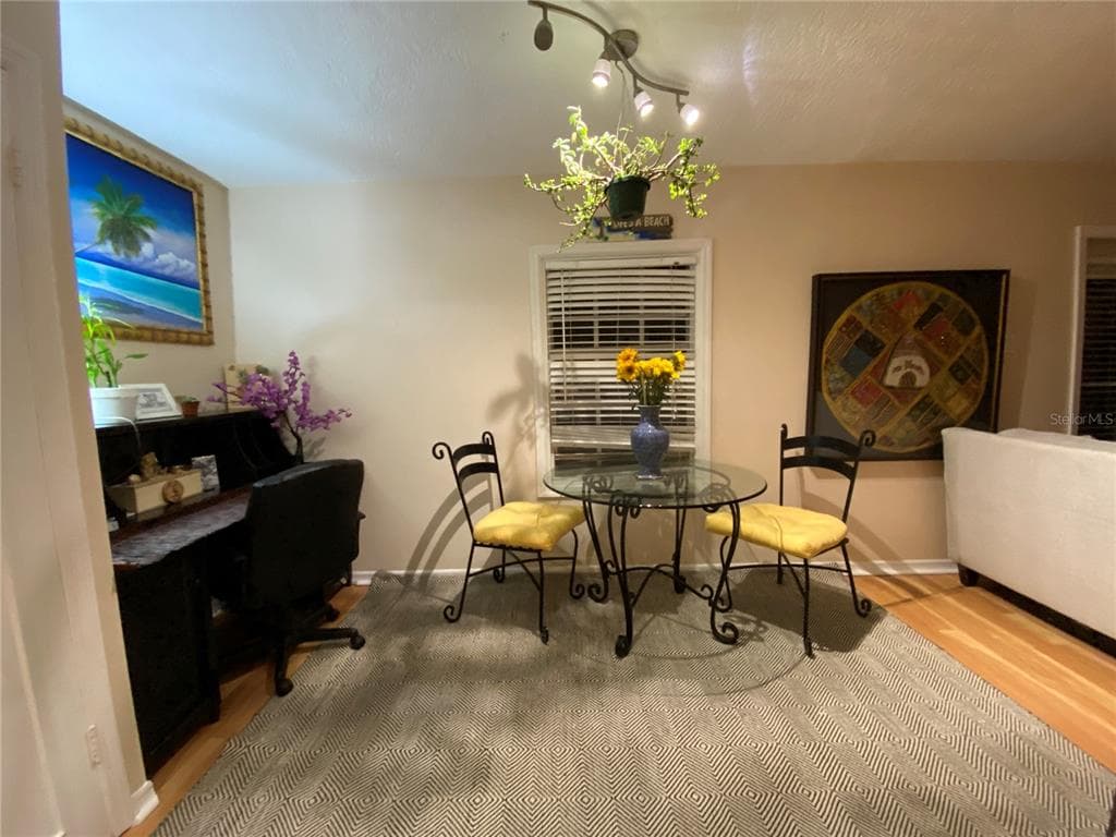 5020 BEACH DRIVE SE D photo 21