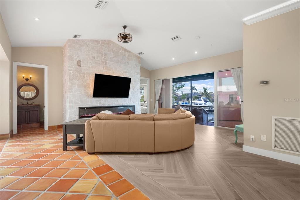 3805 SABA COURT photo 6