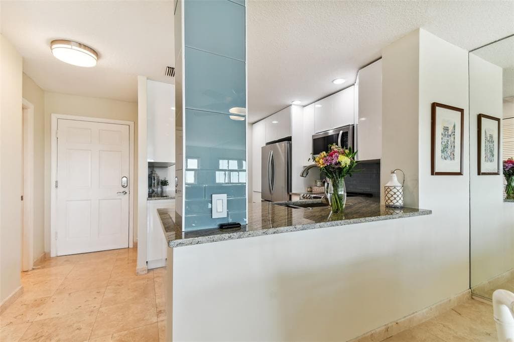 100 BLUFF VIEW DRIVE 607A photo 18