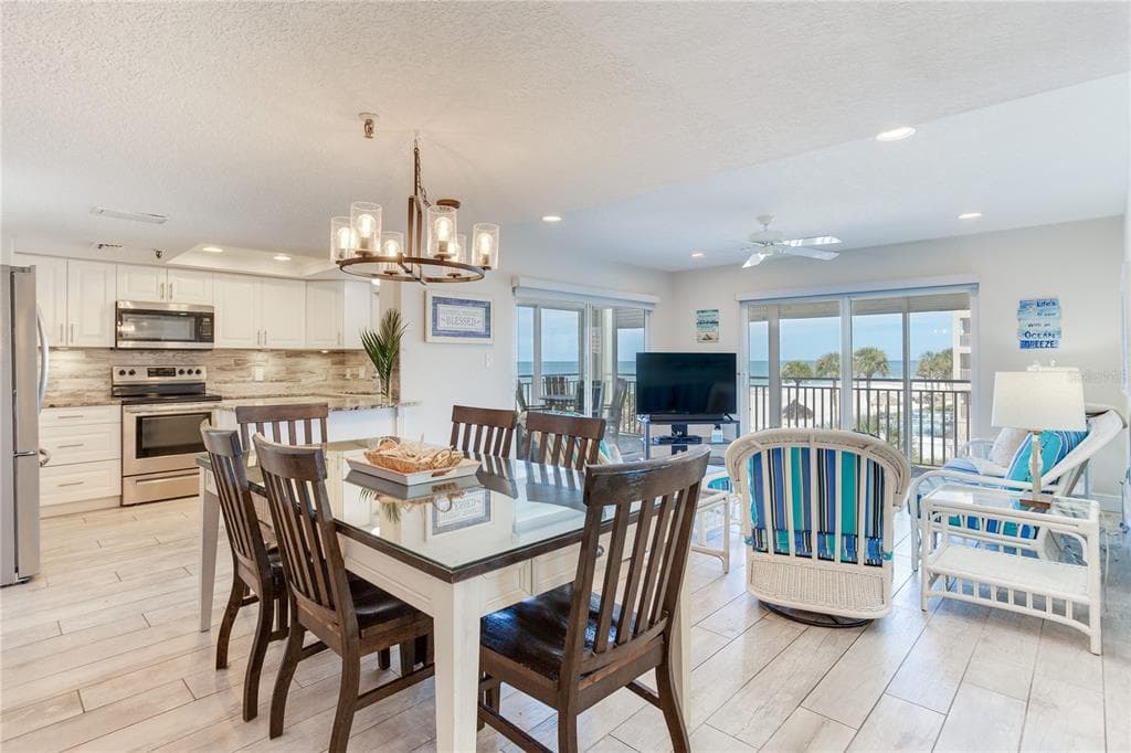 17450 GULF BOULEVARD 206 photo 8