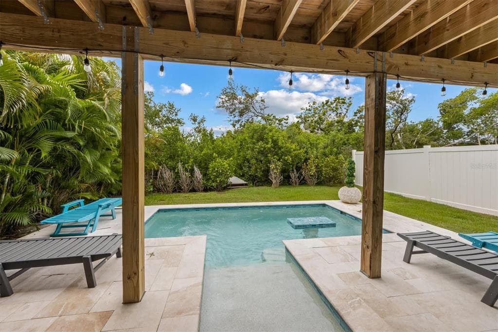 6808 PALM DRIVE B photo 25