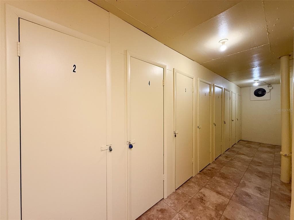 4550 COVE CIRCLE 507 photo 22