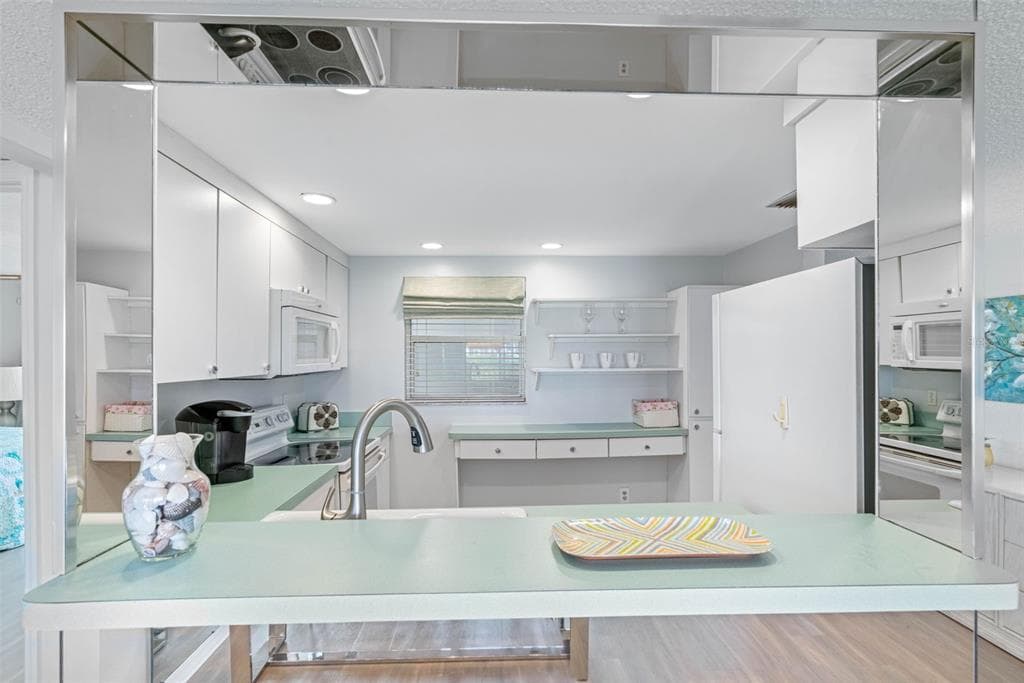 7871 SAILBOAT KEY BOULEVARD S 106 photo 10