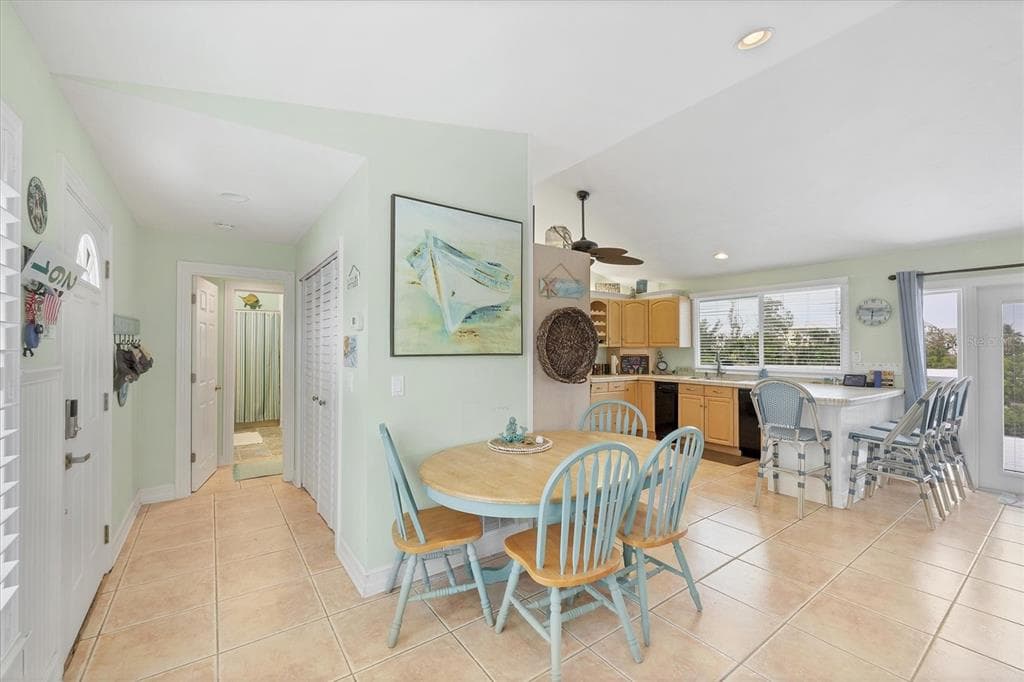 261 BOCILLA DRIVE photo 16