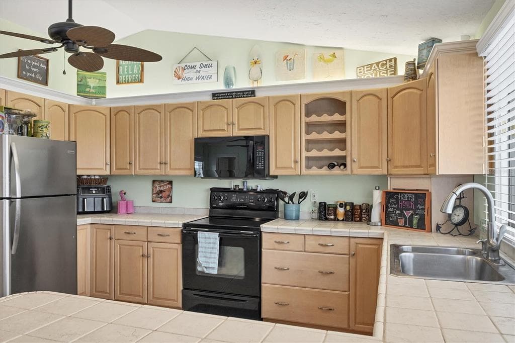 261 BOCILLA DRIVE photo 14