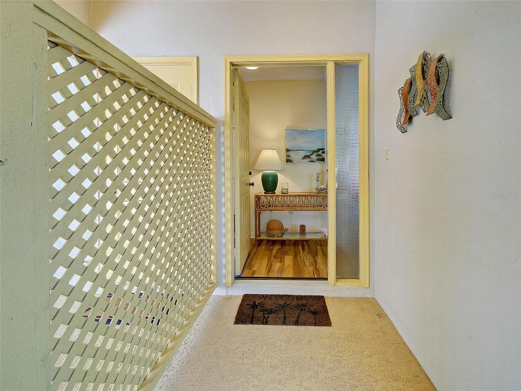 220 SOUTHAMPTON DRIVE 325 photo 11