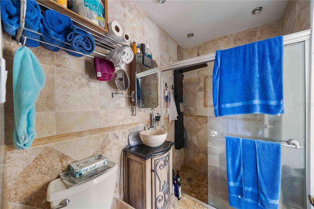 2507 RIVERVIEW BOULEVARD photo 7