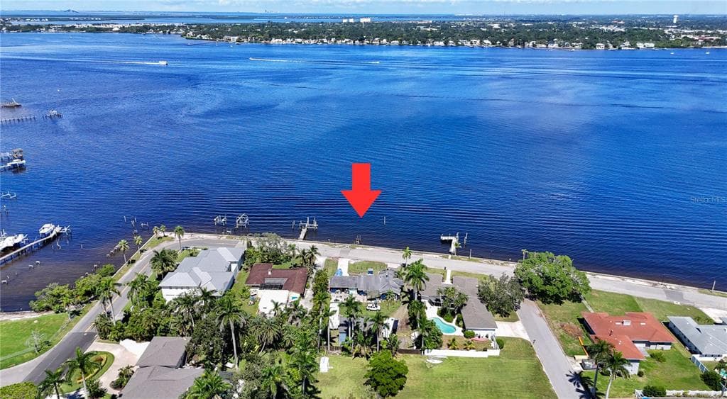2507 RIVERVIEW BOULEVARD photo 11