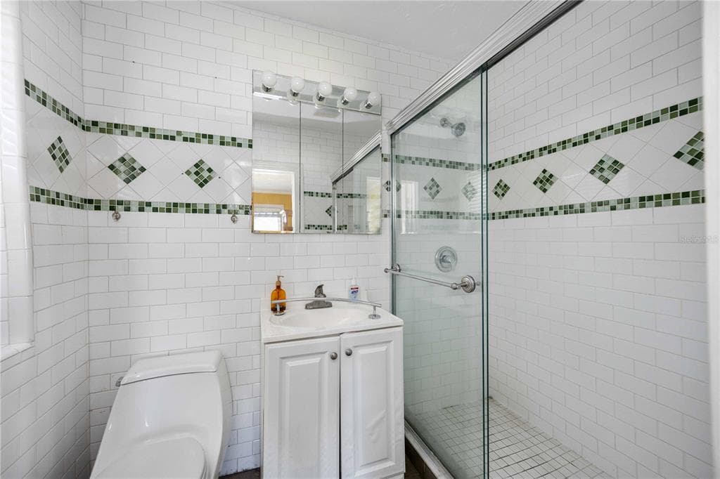 2507 RIVERVIEW BOULEVARD photo 8