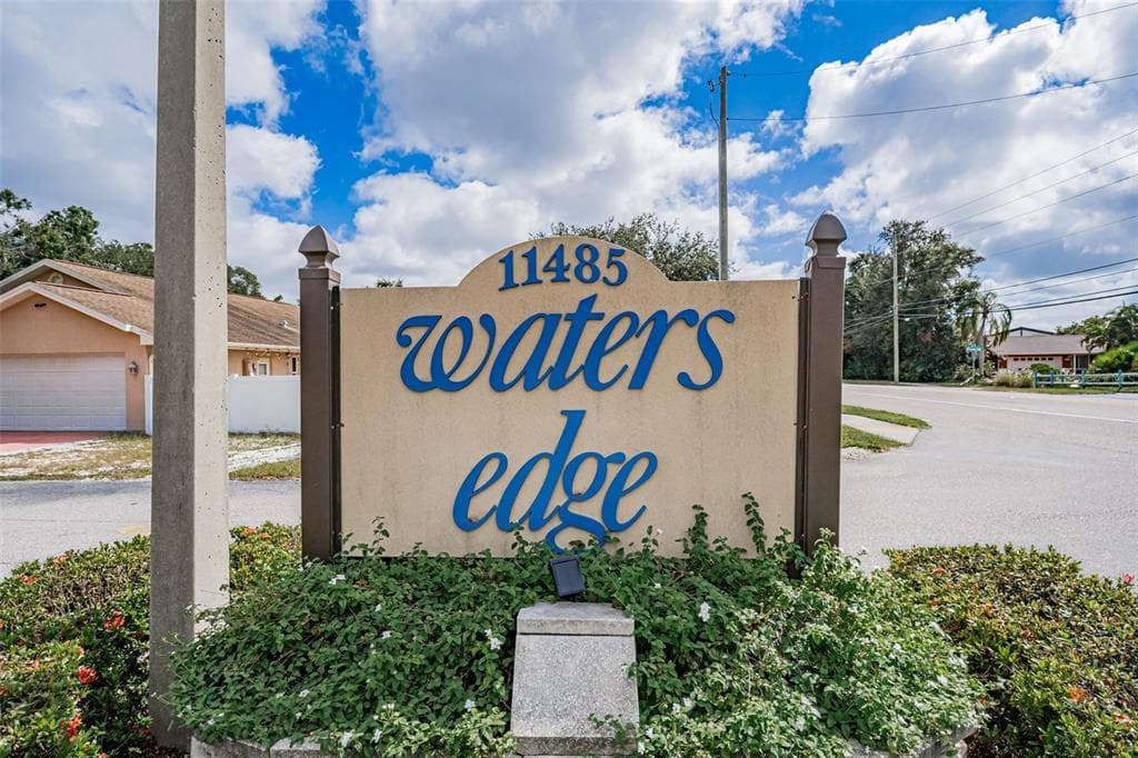 11485 OAKHURST ROAD 200-306 photo 2