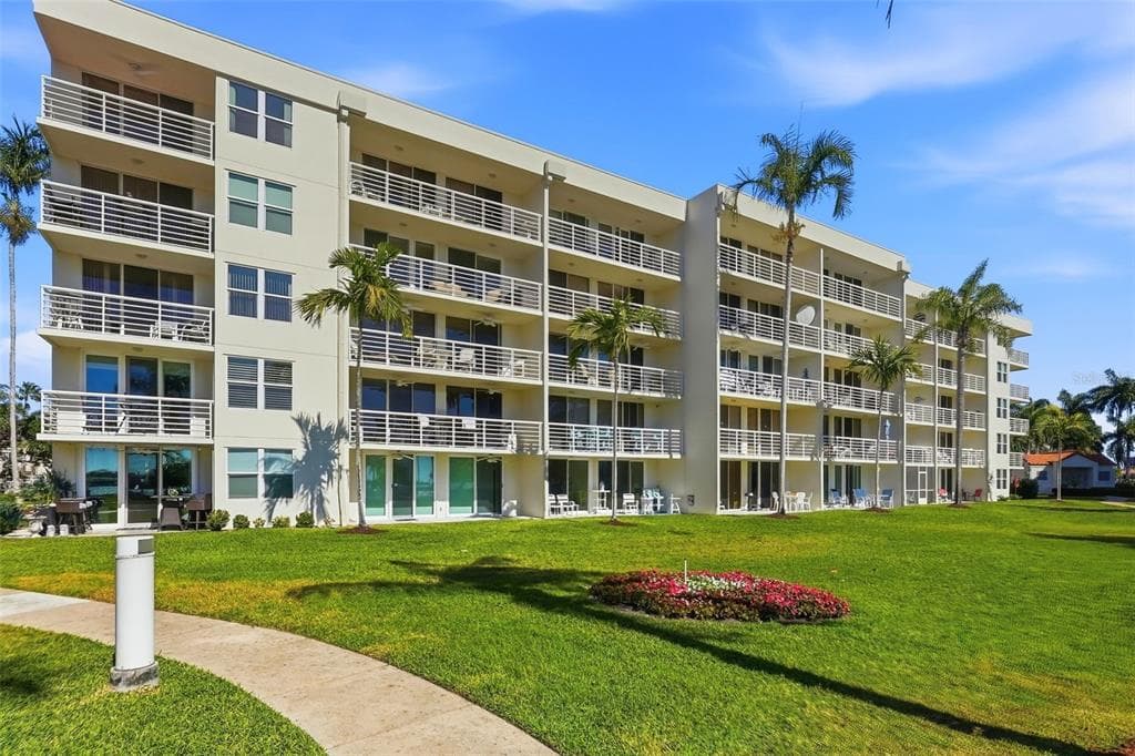 6021 BAHIA DEL MAR CIRCLE 137 photo 1