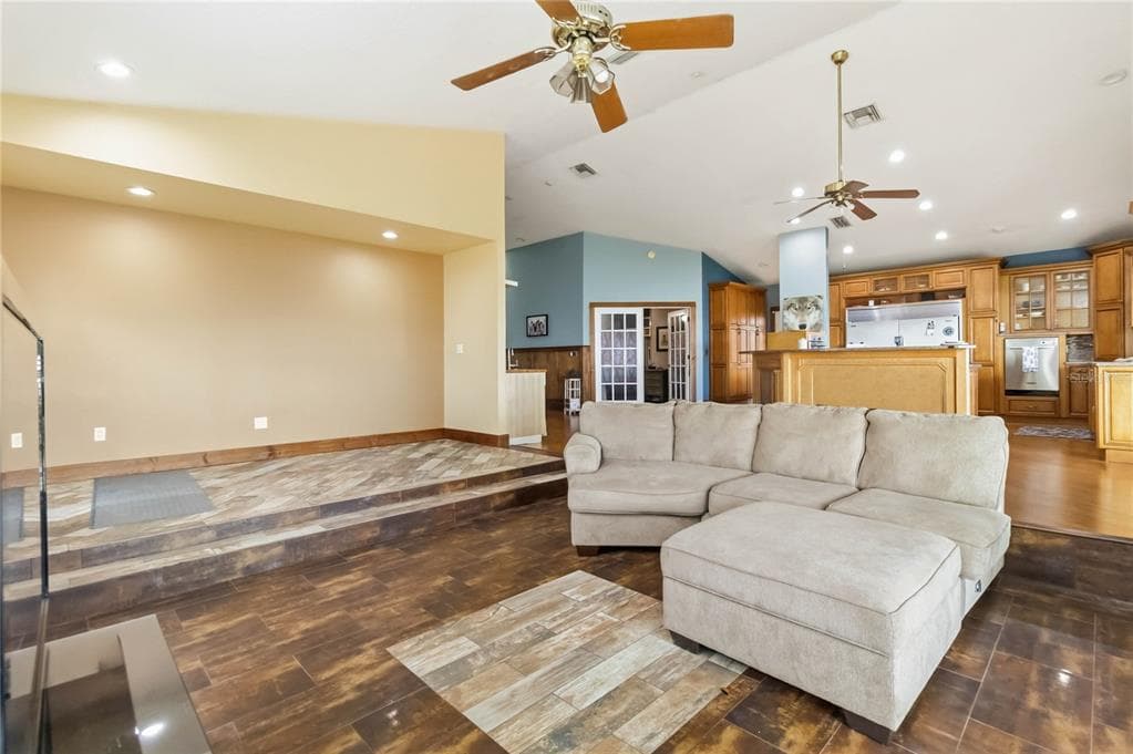 6210 ALLIGATOR LAKE SHORE E photo 18