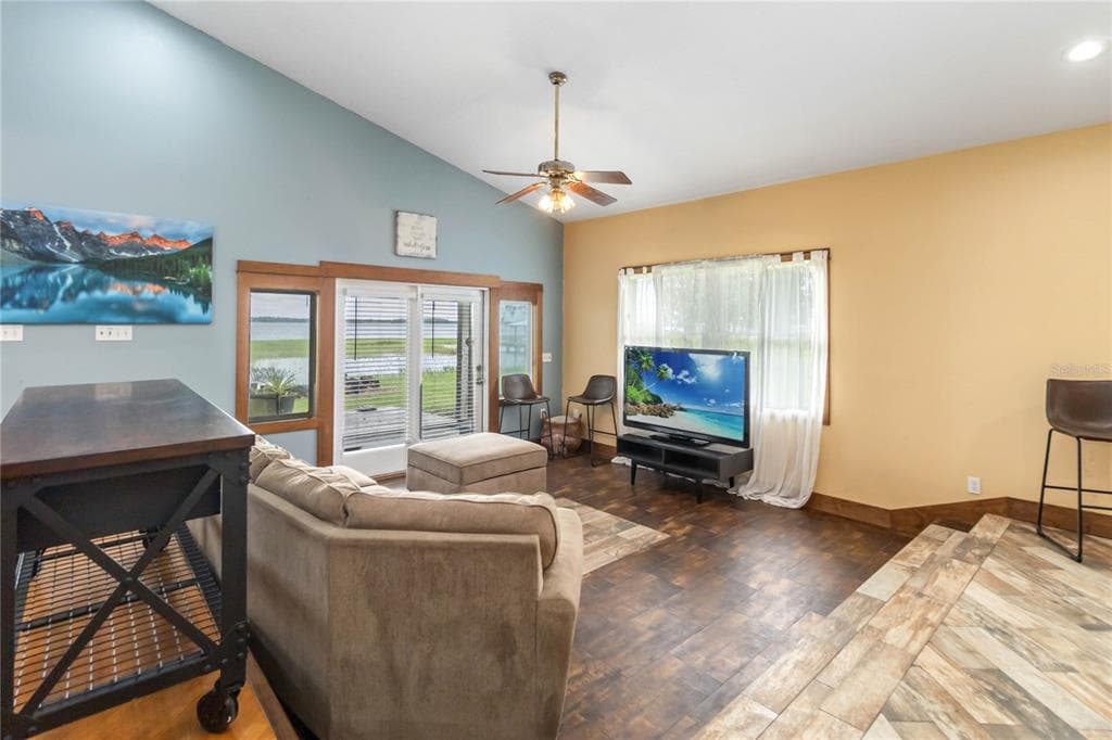 6210 ALLIGATOR LAKE SHORE E photo 15