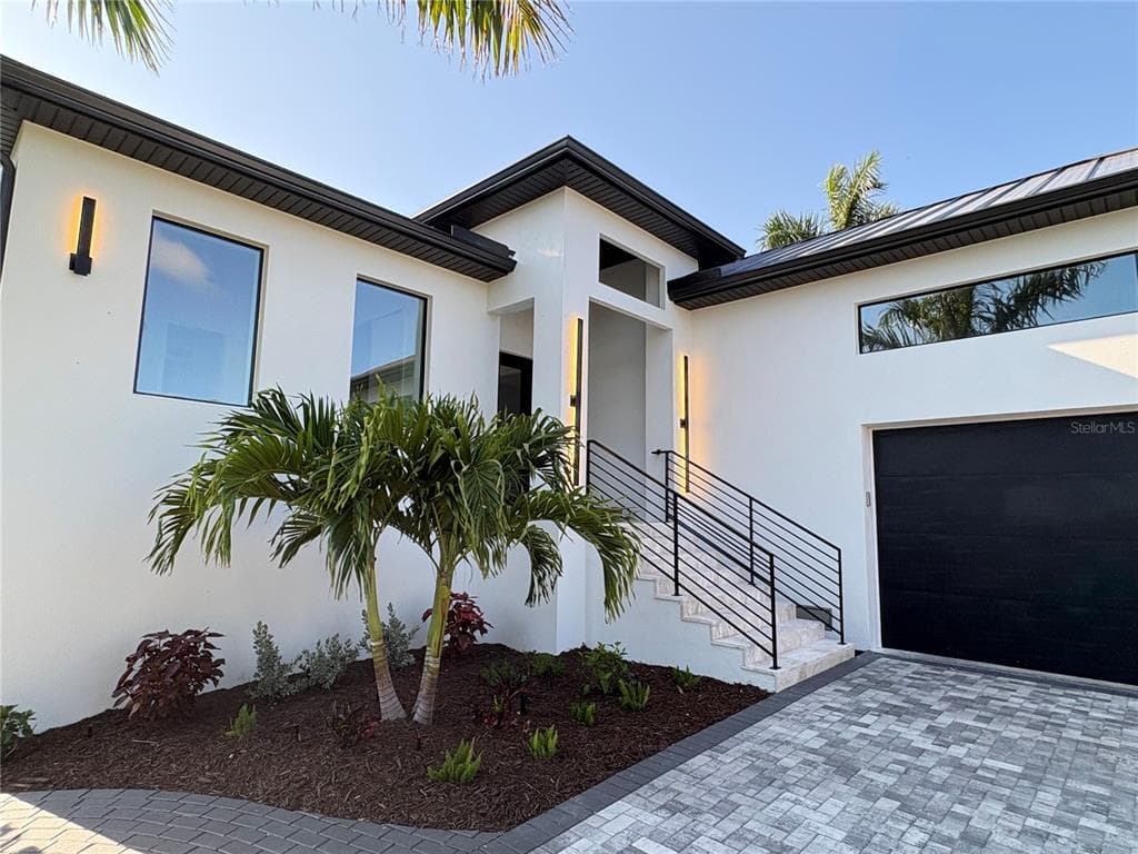 276 ISLAND CIRCLE photo 2