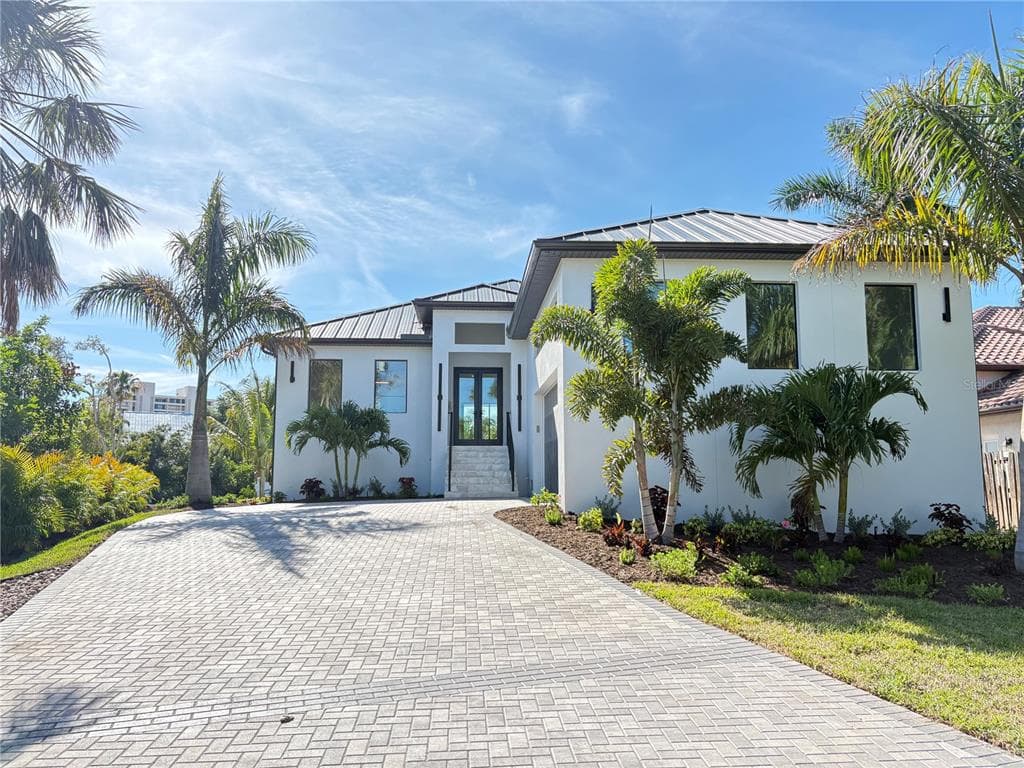 276 ISLAND CIRCLE photo 1