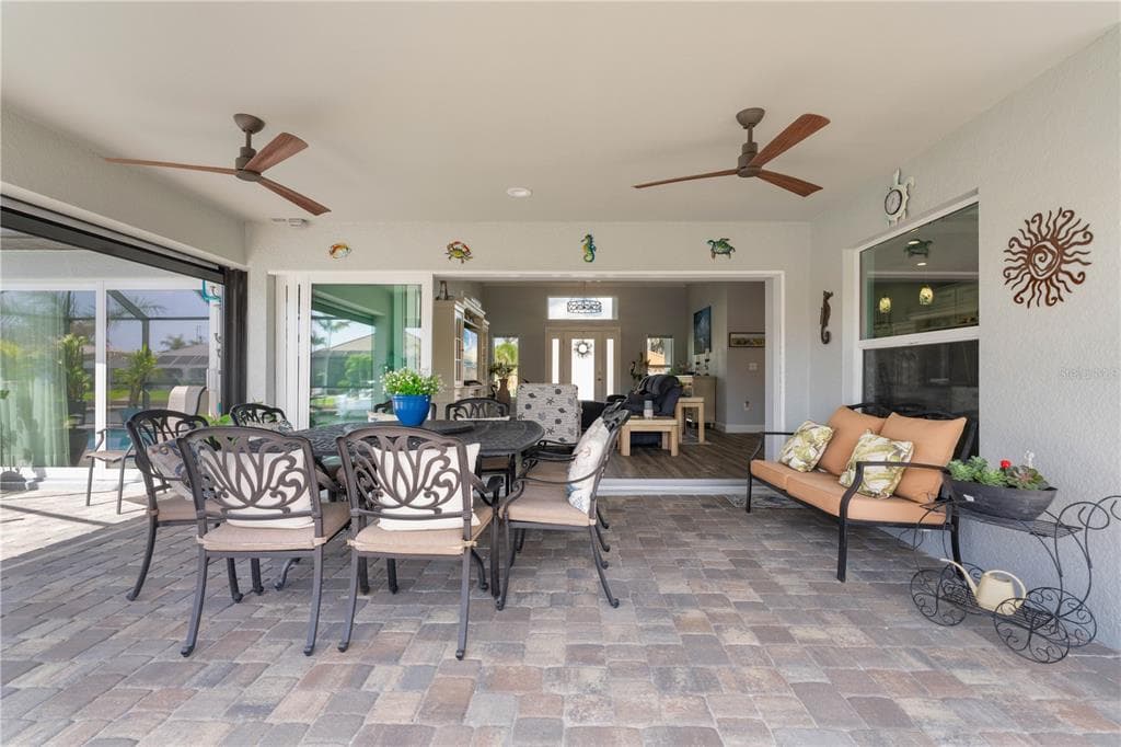 571 PORT BENDRES DRIVE photo 10