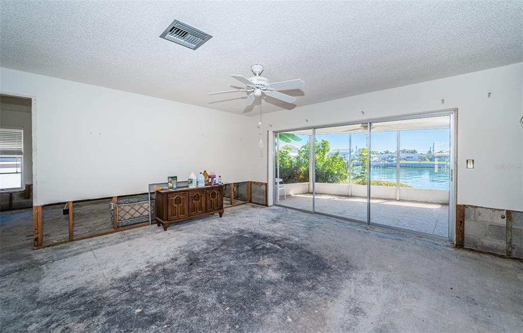 755 CAPRI BOULEVARD photo 16