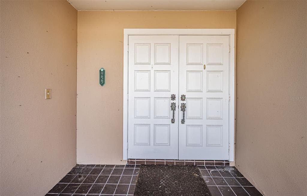755 CAPRI BOULEVARD photo 10