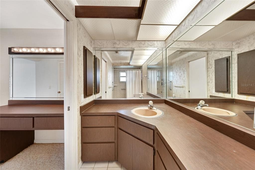 931 BAL HARBOR BOULEVARD photo 25