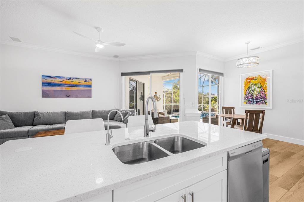 4612 BARRACUDA DRIVE photo 4