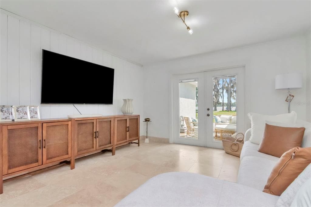 19207 CROOKED LANE photo 16