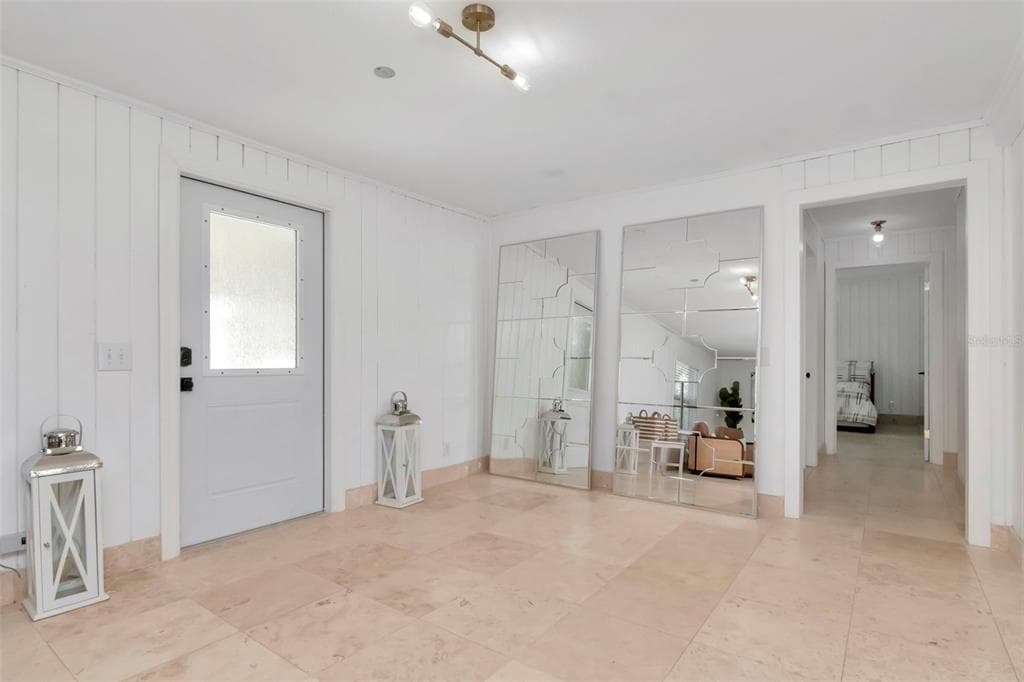 19207 CROOKED LANE photo 9