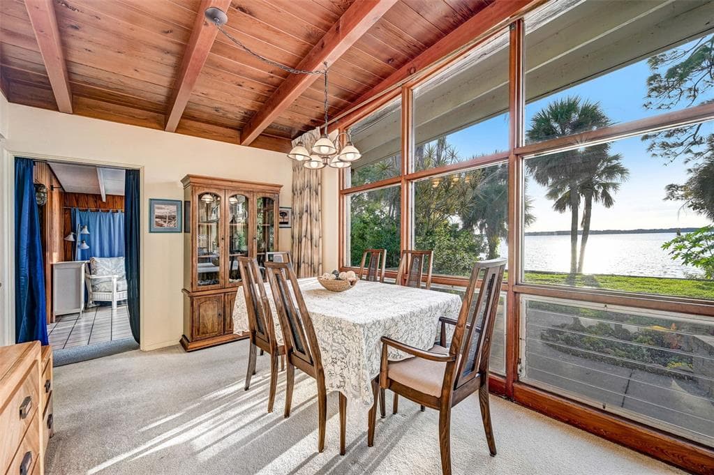 2885 S TROPICAL TRAIL photo 4