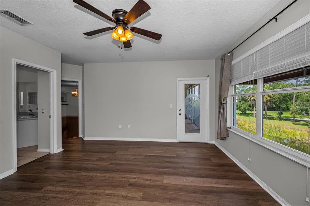 1400 WATER VIEW DRIVE W 202 photo 11