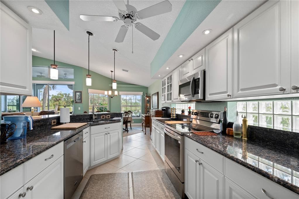 3191 VILLAGE LANE photo 23