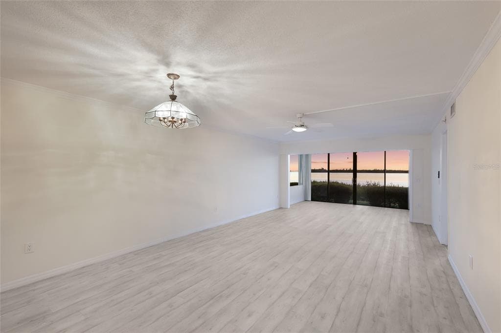 4761 INDEPENDENCE DRIVE 4761 photo 13