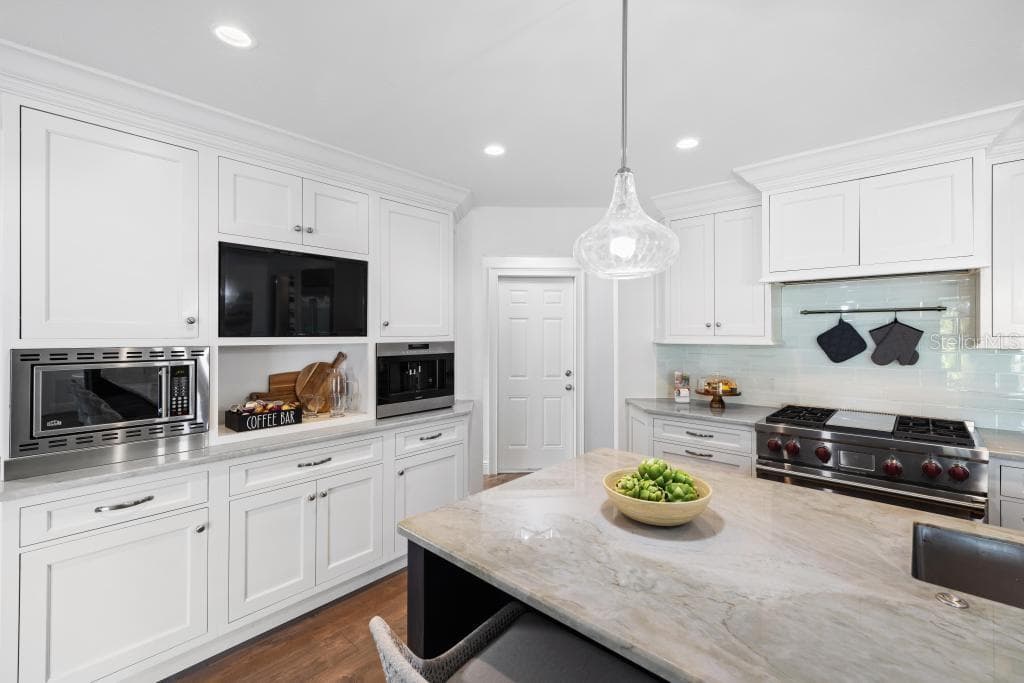 500 DONA DRIVE photo 13