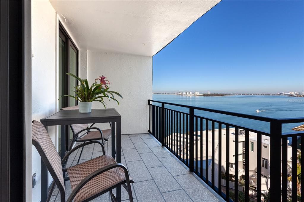 4822 OCEAN BOULEVARD 10E photo 2