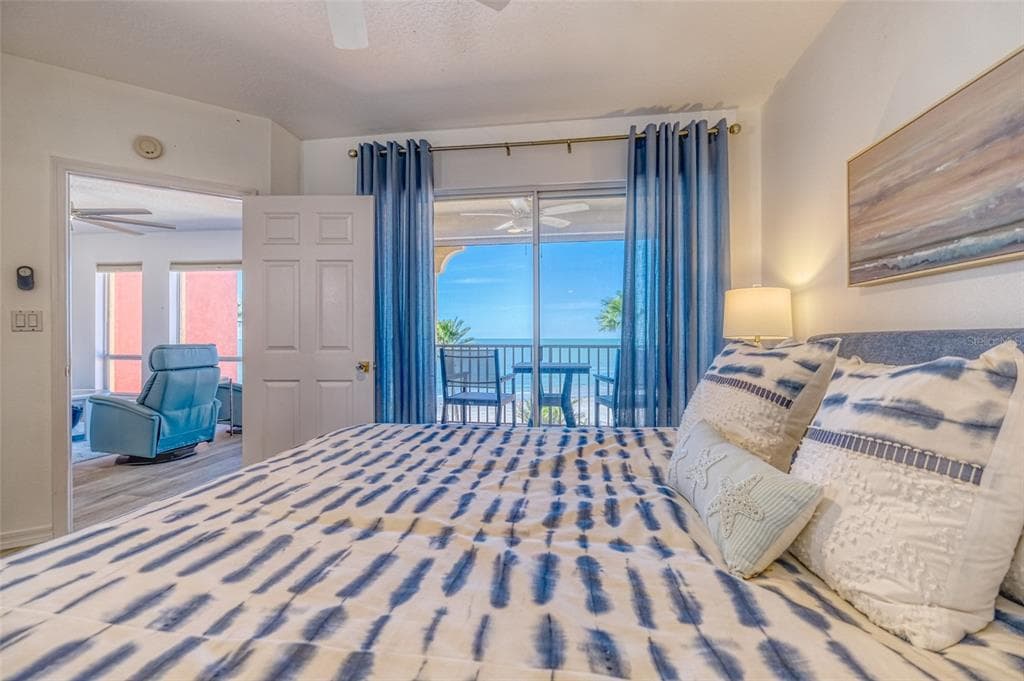 16600 GULF BOULEVARD 536 photo 23