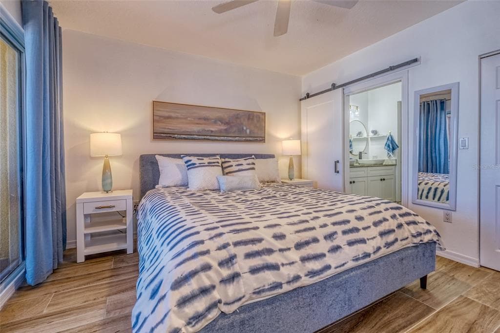 16600 GULF BOULEVARD 536 photo 22