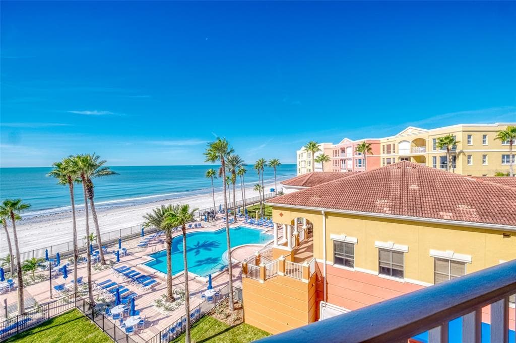 16600 GULF BOULEVARD 536 photo 3