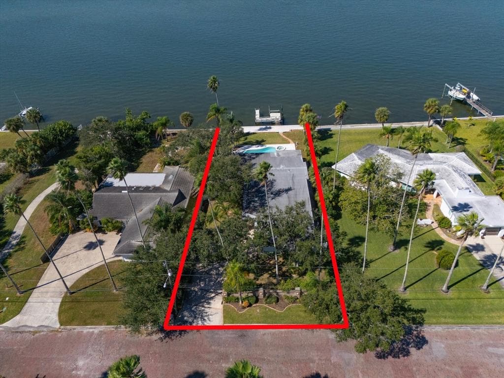 1614 SANTA BARBARA DRIVE photo 4