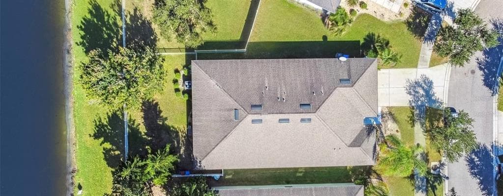 1110 LAUREN MANOR LOOP photo 6