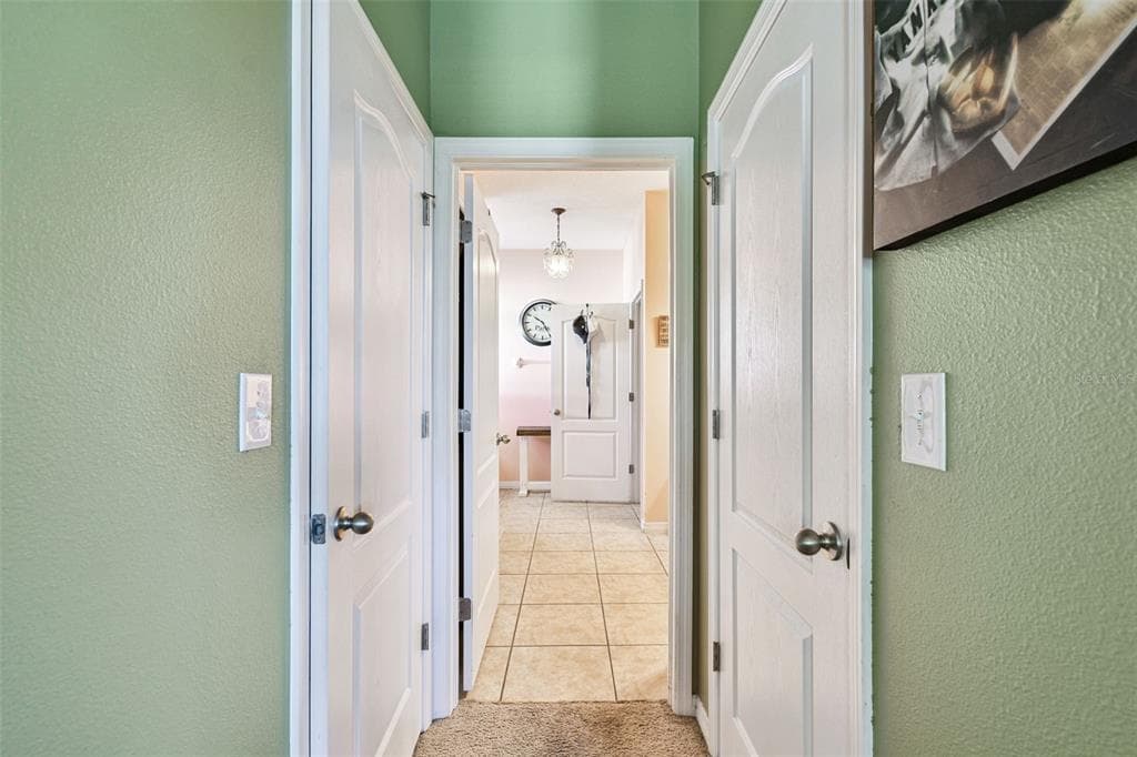 1110 LAUREN MANOR LOOP photo 22