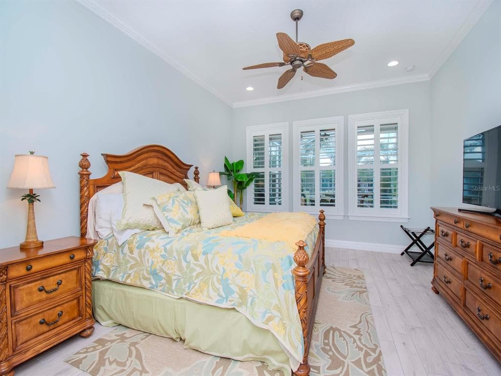 717 MANNS HARBOR DRIVE photo 16
